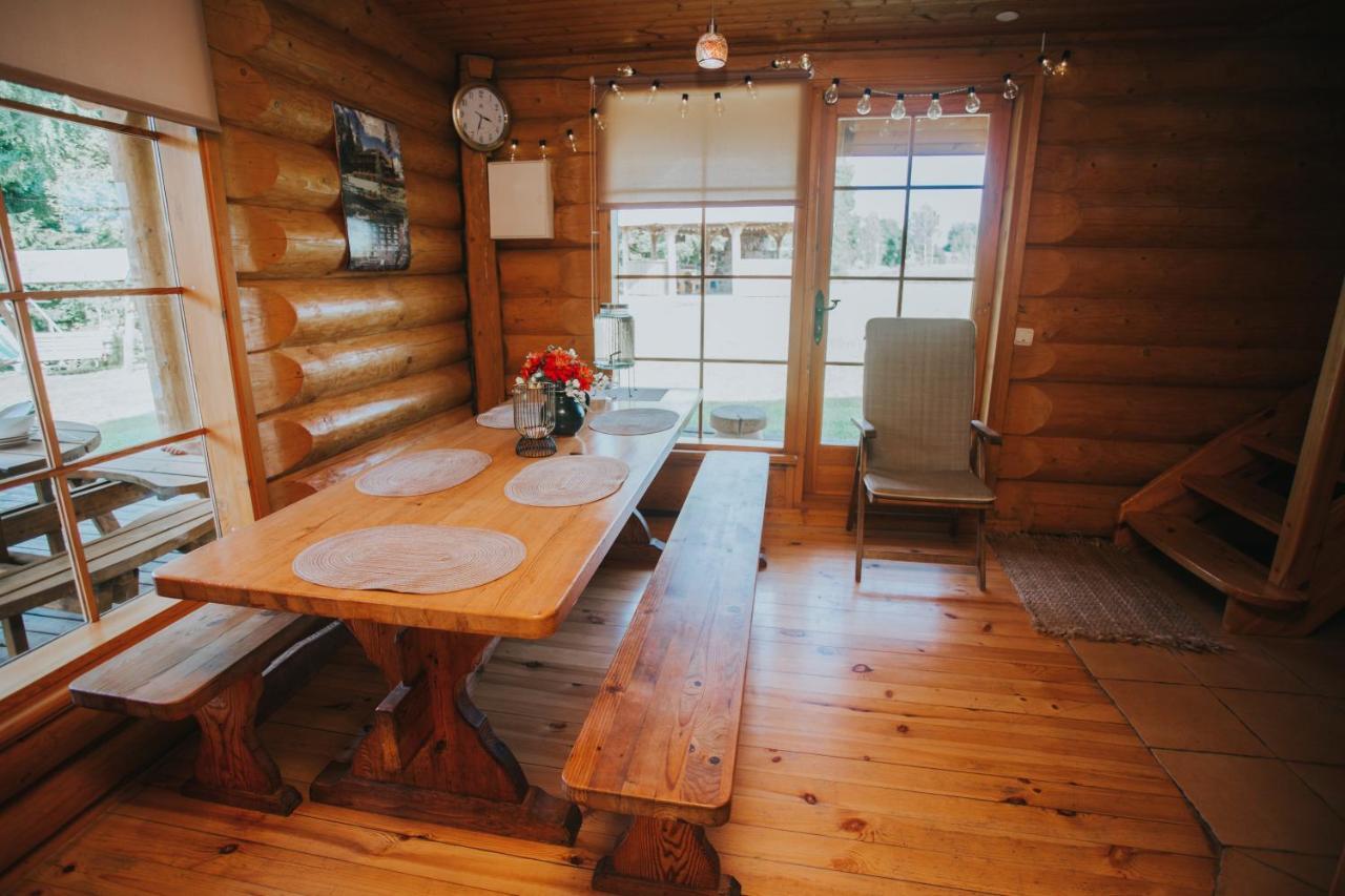 Brivdienu Maja Ar Pirti "Strautkalni" Ieriki Exterior photo